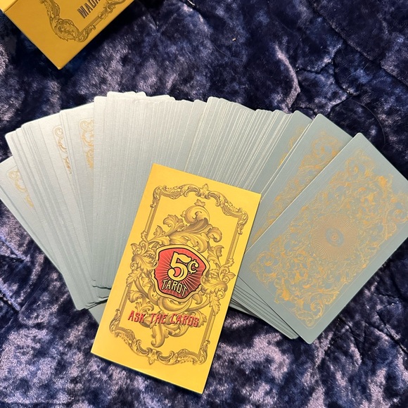 5 Cent Tarot – Vintage-Inspired Tarot Deck - Picture 7 of 9